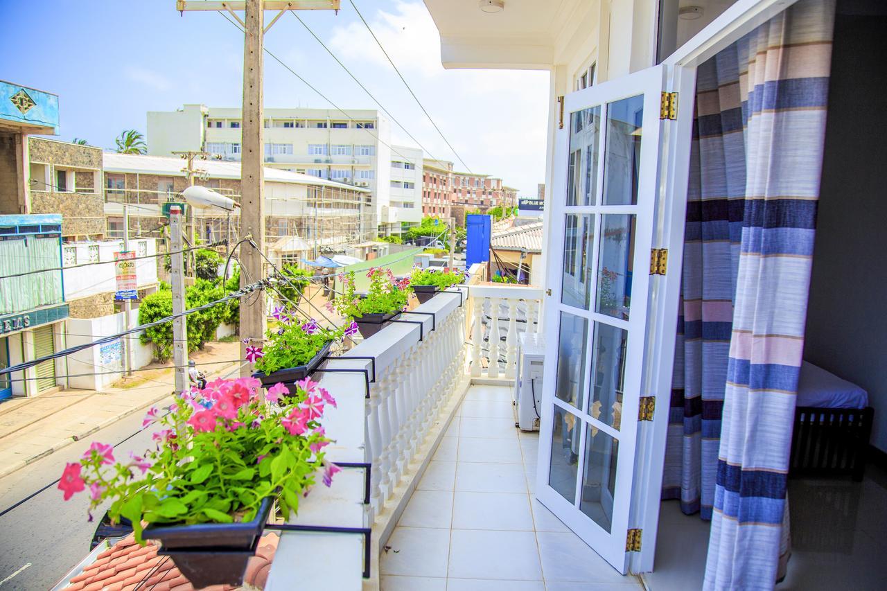 Ruki Sea Reach Hotel Kudapaduwa Buitenkant foto
