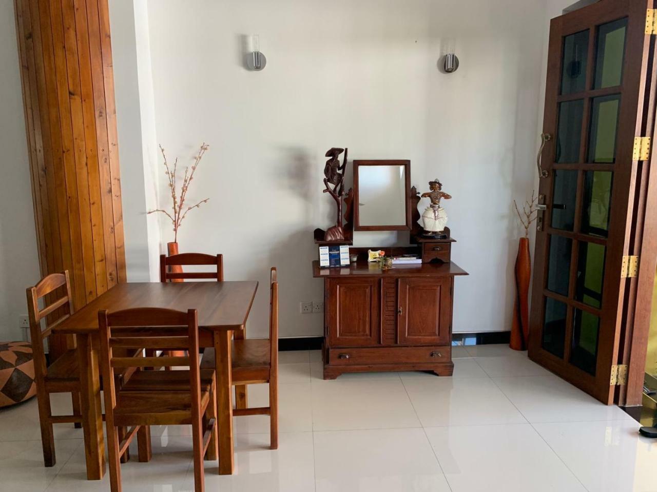 Ruki Sea Reach Hotel Kudapaduwa Buitenkant foto